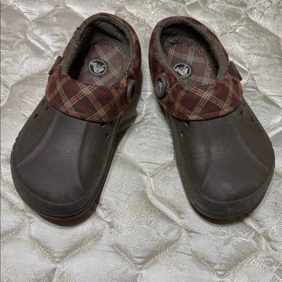 Men’s/Womens Unisex Brown Plaid CROCS - Picture 1 of 5